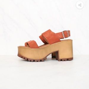 Musse & Cloud Orange Platform Sandals